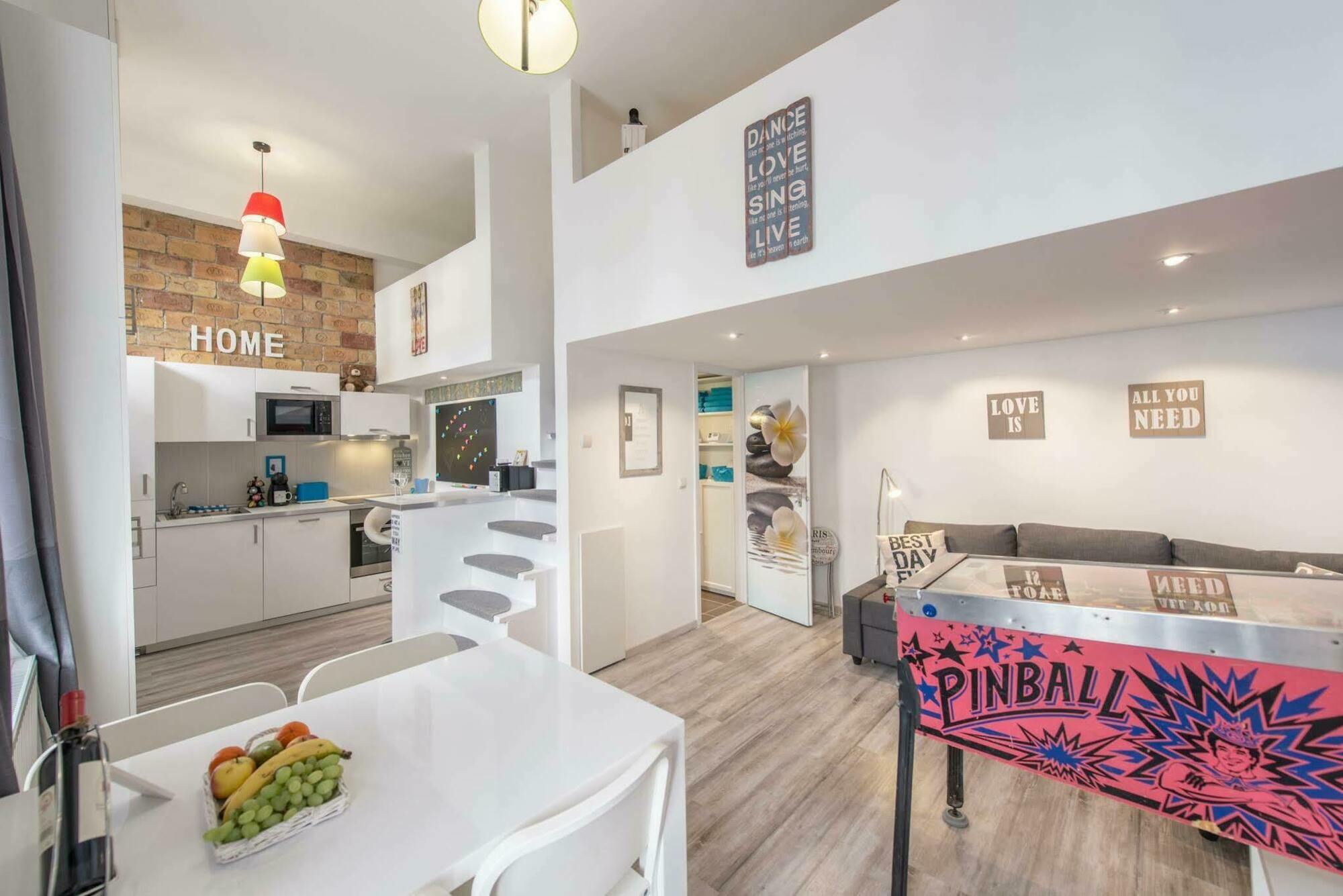 Happy Home Blue Budapest Bagian luar foto